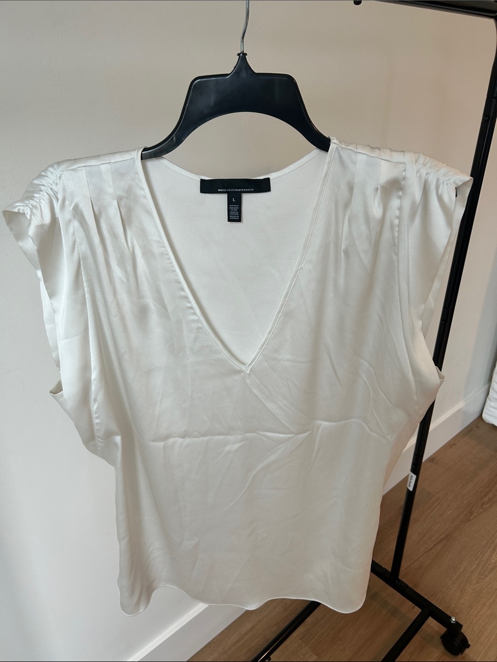 WHBM satin short sleeve blouse L